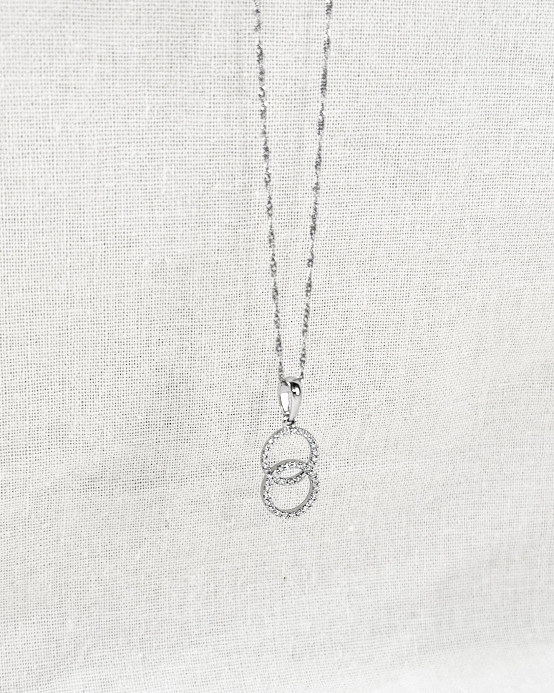 Interlocking Diamond Loop Necklace